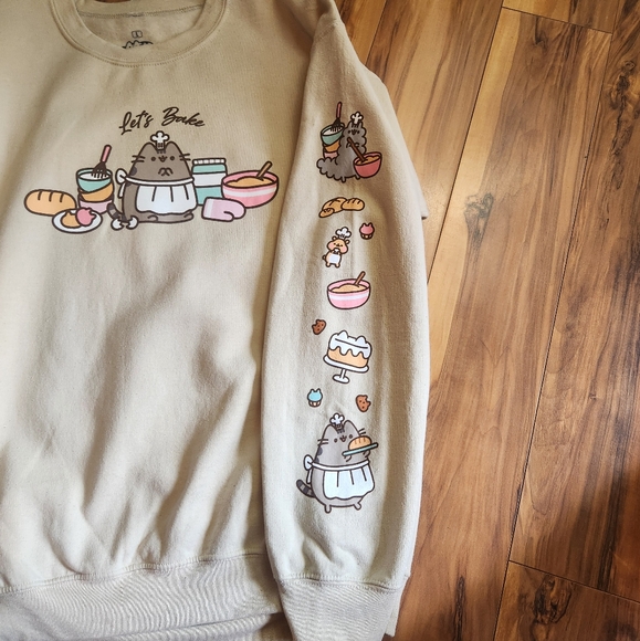 Pusheen Cafe Let's Bake Beige Sweatshirt Size L NWT - Picture 3 of 9